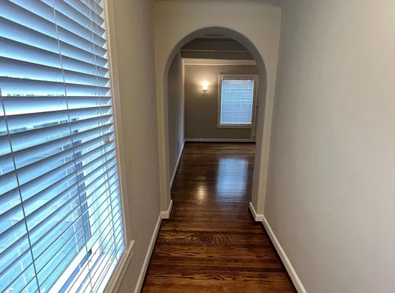 421 Summit Ave E #301 - Photo 2 of 11