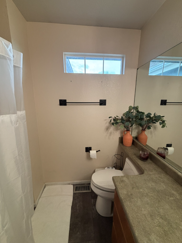 10144 Madison St - Photo 5 of 24