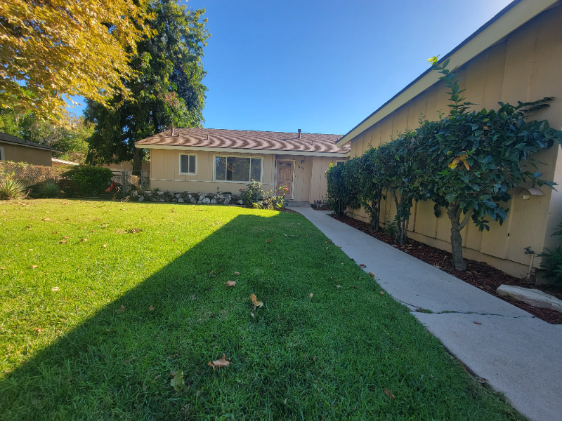 13550 Leadwell St - Photo 2 of 21