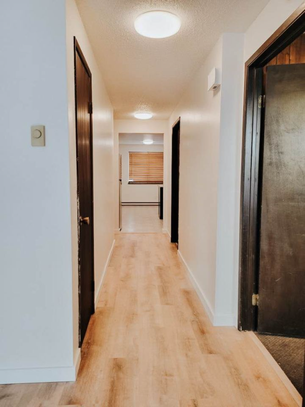 116 1st Ave W #2 - Photo 4 of 9