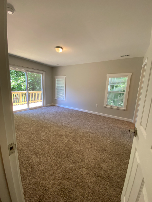 220 Archdale Dr - Photo 3 of 14