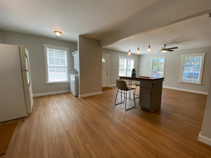 220 Archdale Dr - Photo 6 of 14