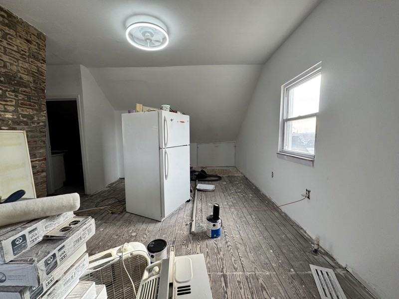 522 Devon St #3 - Photo 2 of 9