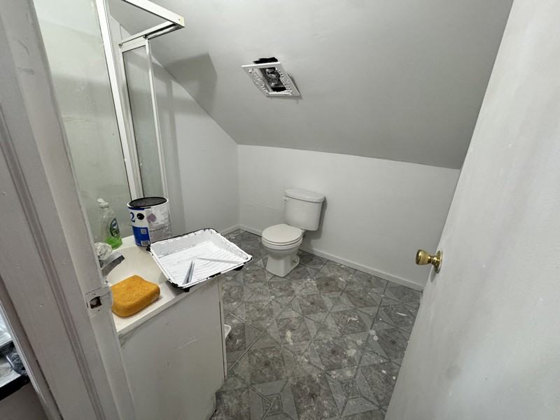 522 Devon St #3 - Photo 3 of 9