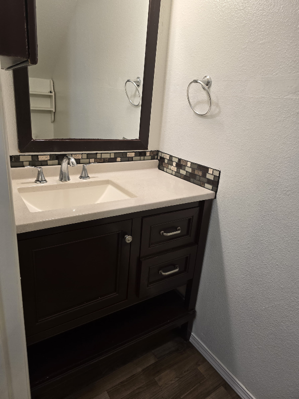 409 E 34th St - Photo 5 of 17