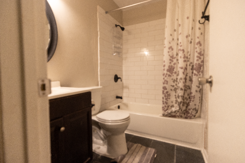 4136 Village Dr - Photo 6 of 10