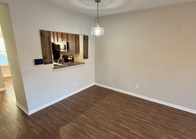 10538 Stoneacre Ct - Photo 5 of 19