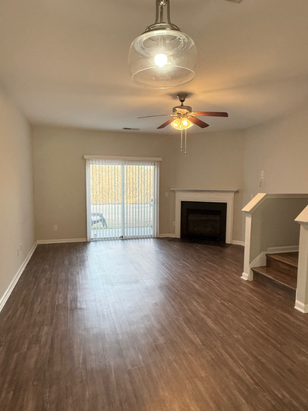 10538 Stoneacre Ct - Photo 7 of 19