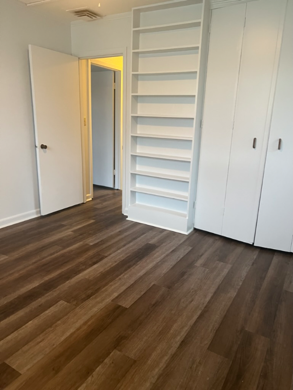 2411 Somerset Dr - Photo 4 of 8