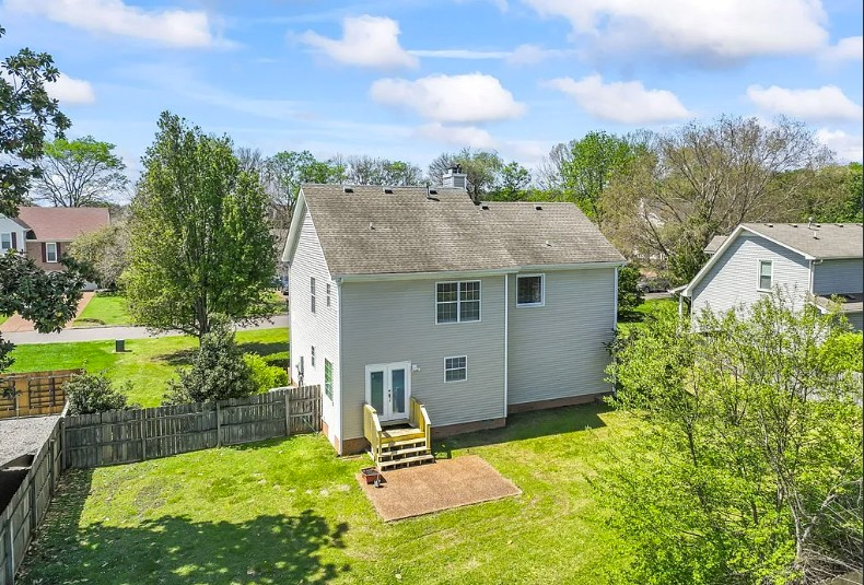 1680 Witt Hill Dr - Photo 3 of 20