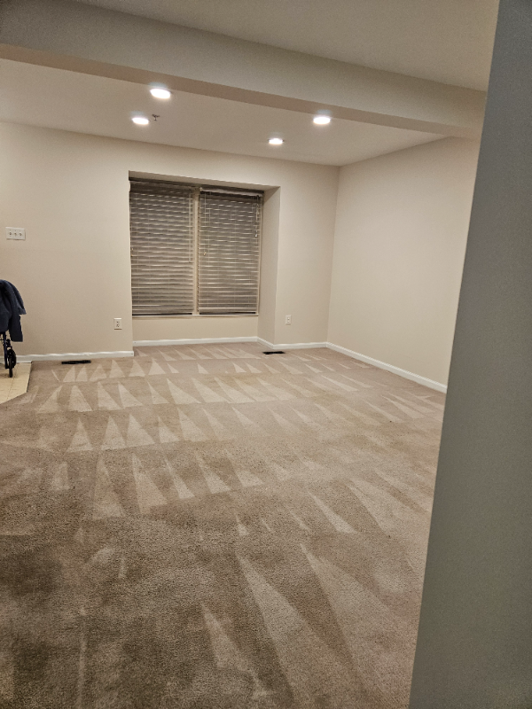 9365 Ridings Way - Photo 5 of 19