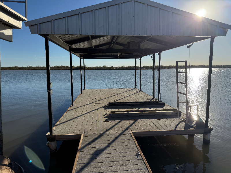 3045 Red Bluff Cir - Photo 4 of 20