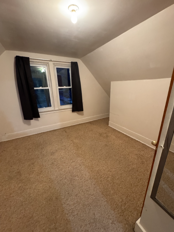 201 N Summit St #2 - Photo 2 of 8