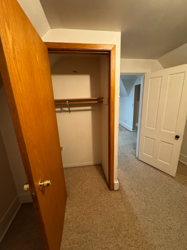 201 N Summit St #2 - Photo 3 of 8