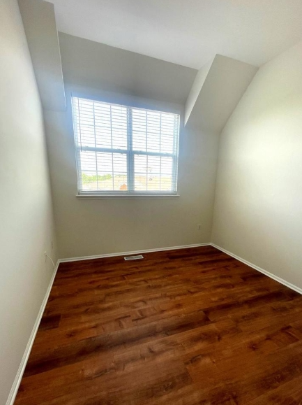 9534 Walker Way - Photo 5 of 20