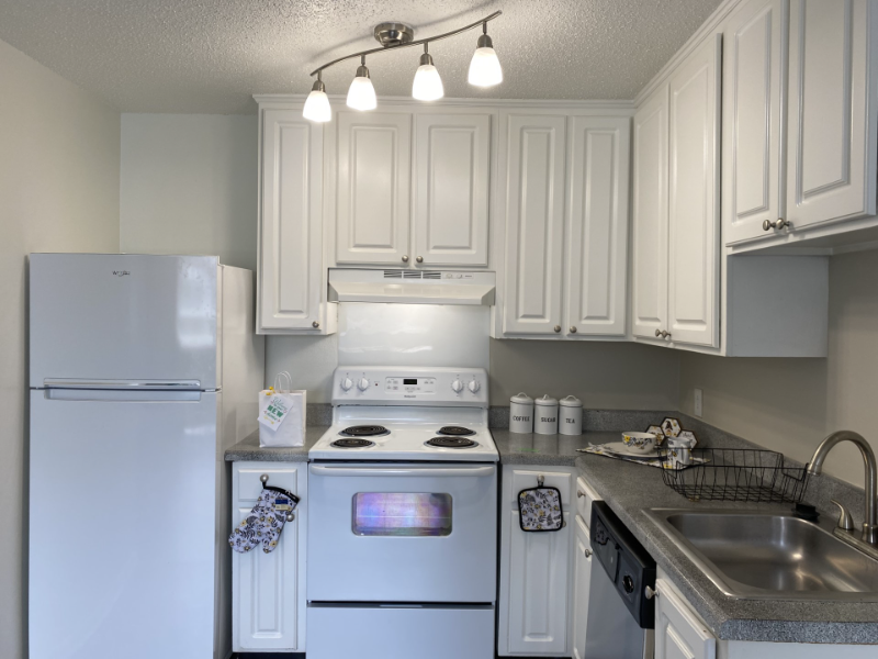 1005 Hickory Hill Ln #B204 - Photo 2 of 14