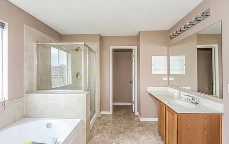 676 Acadia Cir - Photo 7 of 10