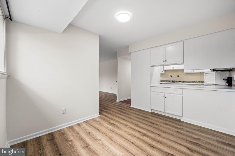 1518 Manley Rd #B20 - Photo 5 of 15