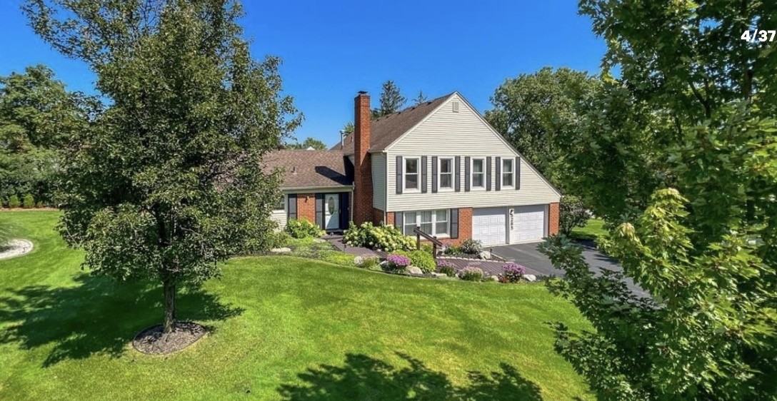 5285 Hardwoods Dr #NA - Photo 2 of 17