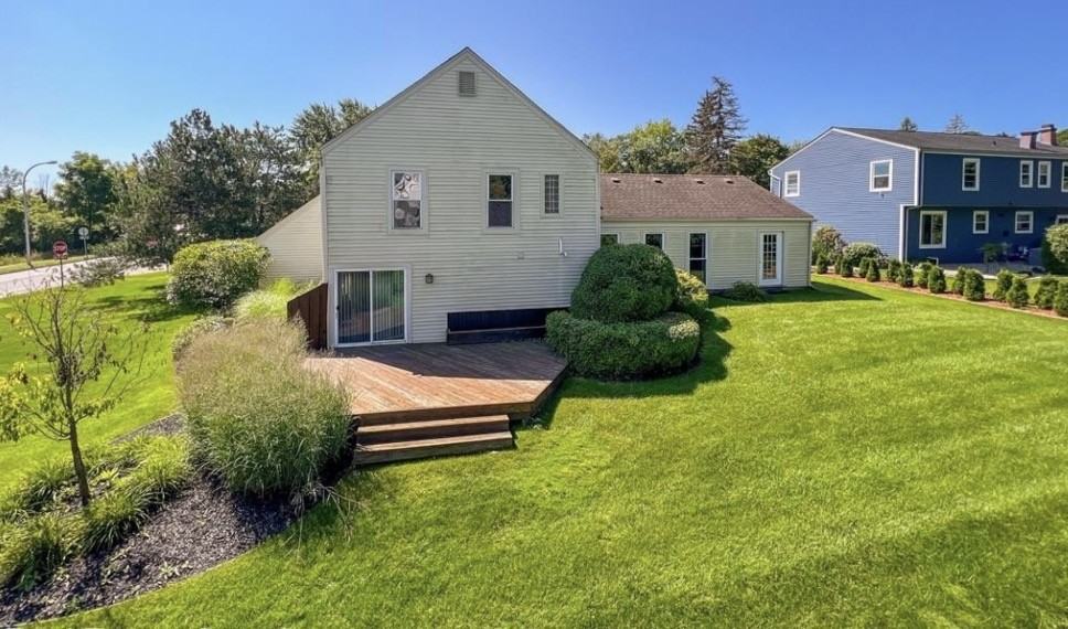 5285 Hardwoods Dr #NA - Photo 3 of 17