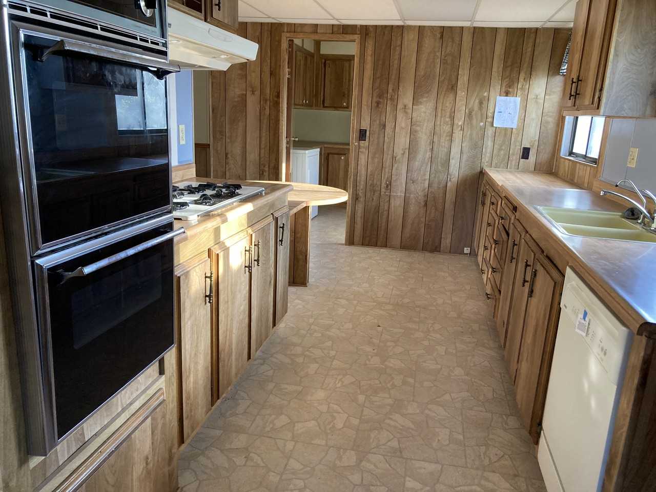 1354 Jasmine Way #NA - Photo 4 of 11