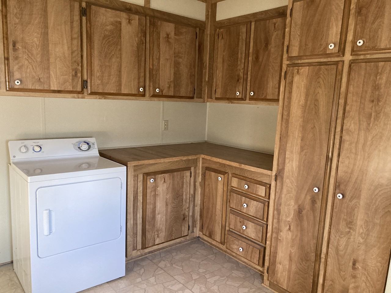 1354 Jasmine Way #NA - Photo 5 of 11