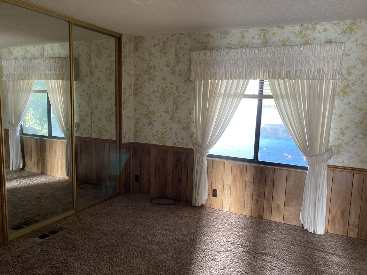 1354 Jasmine Way #NA - Photo 6 of 11