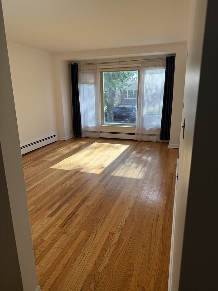 1125 Bohland Ave #1 - Photo 3 of 4