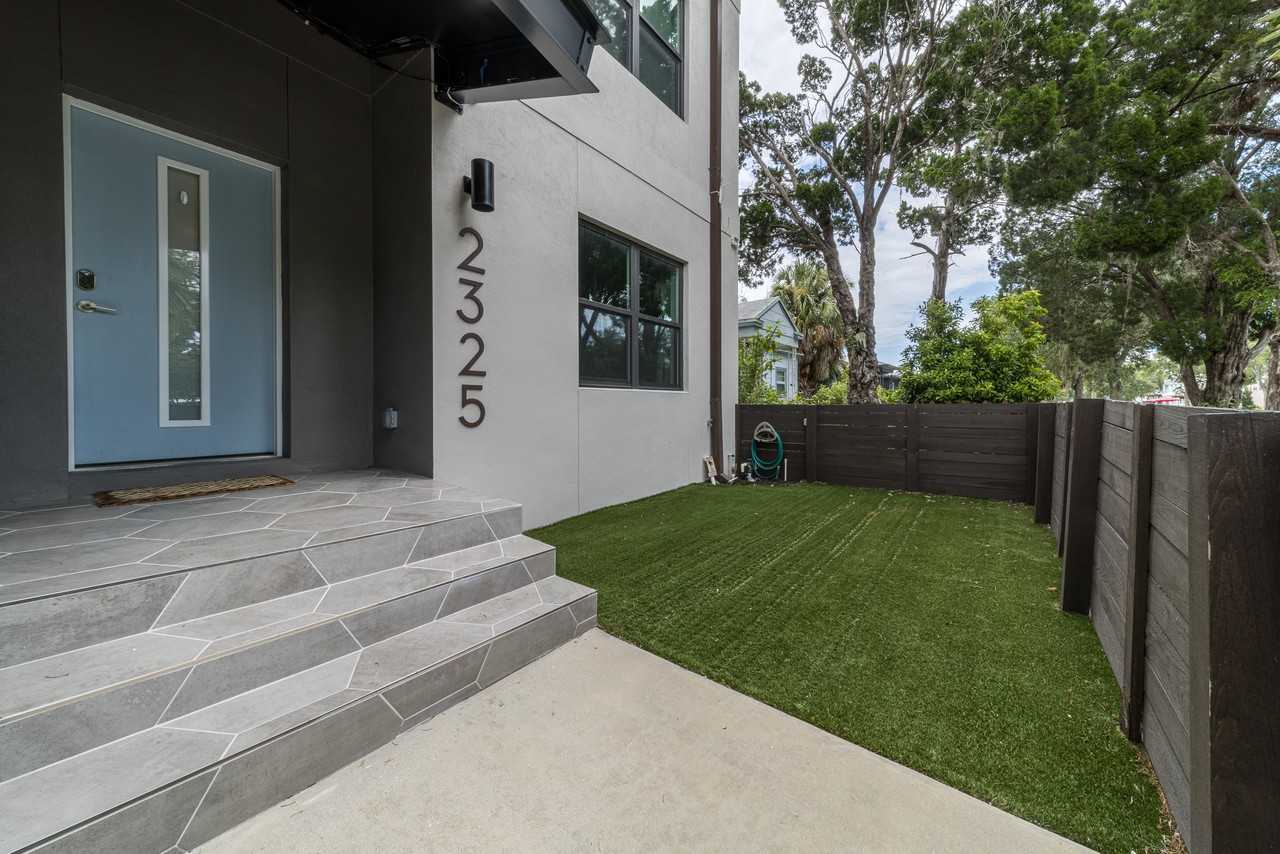 2325 1st Ave S #NA - Photo 2 of 41