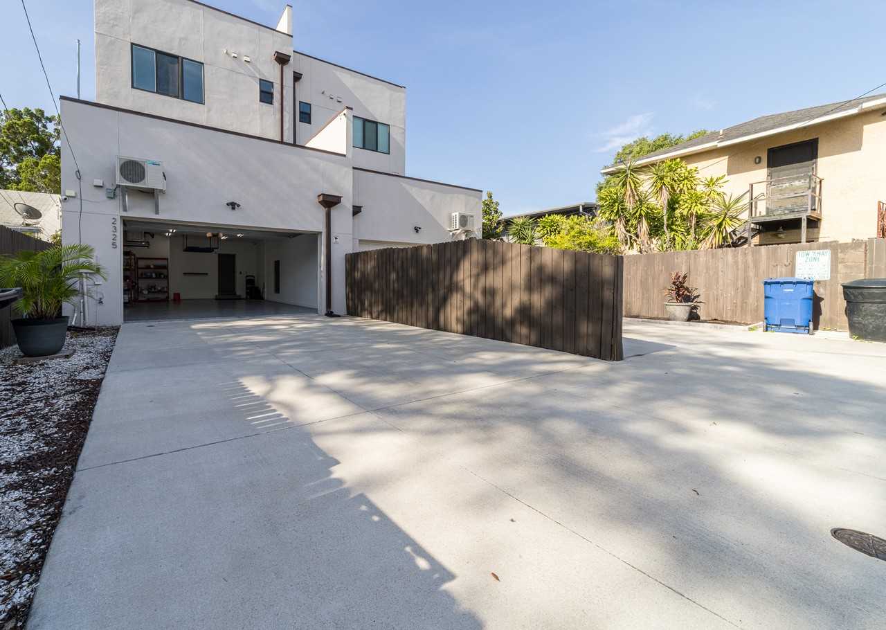 2325 1st Ave S #NA - Photo 3 of 41