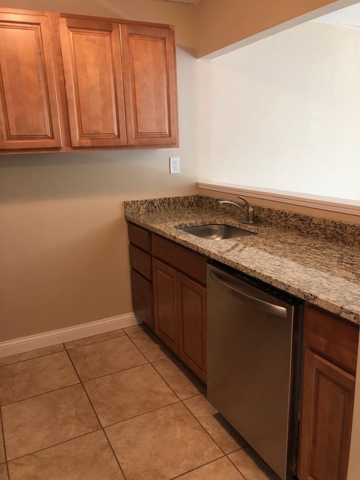 38280 North Ln #K207 - Photo 7 of 14