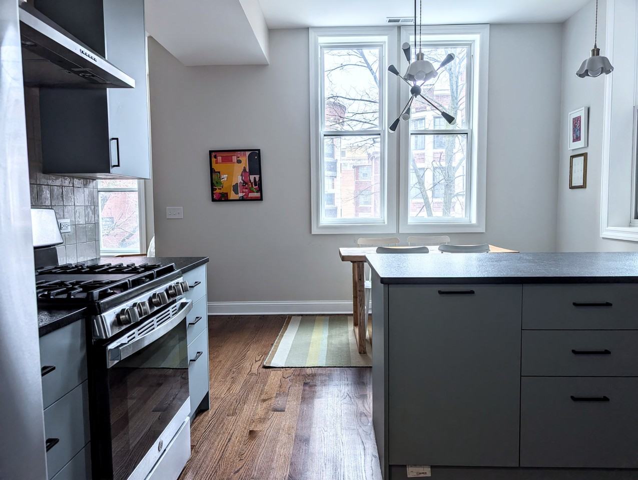 1054 W Hollywood Ave Apt 2w #NA - Photo 5 of 19