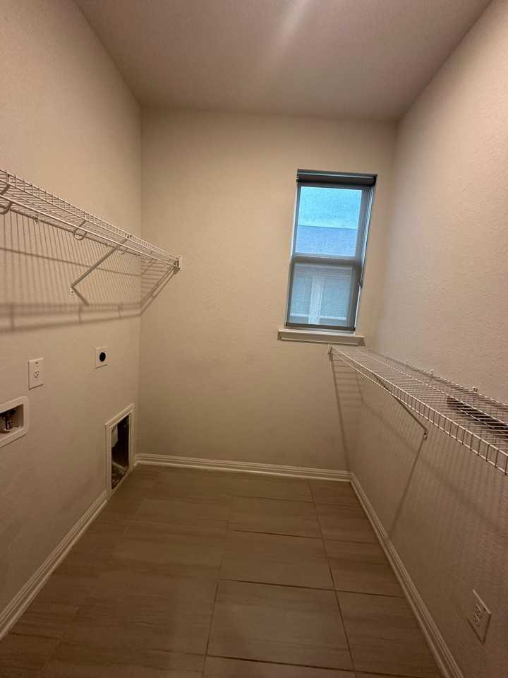 2430 Castello Way #NA - Photo 6 of 24