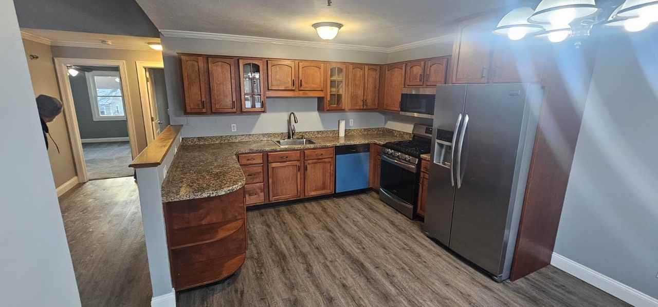 94 Tennis Plaza Road - 1Unit 22 #1 - Photo 3 of 11