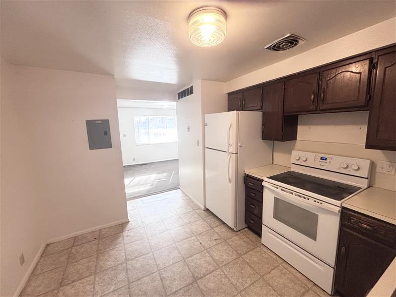 258 North 400 West Street - #6 - Photo 3 of 26