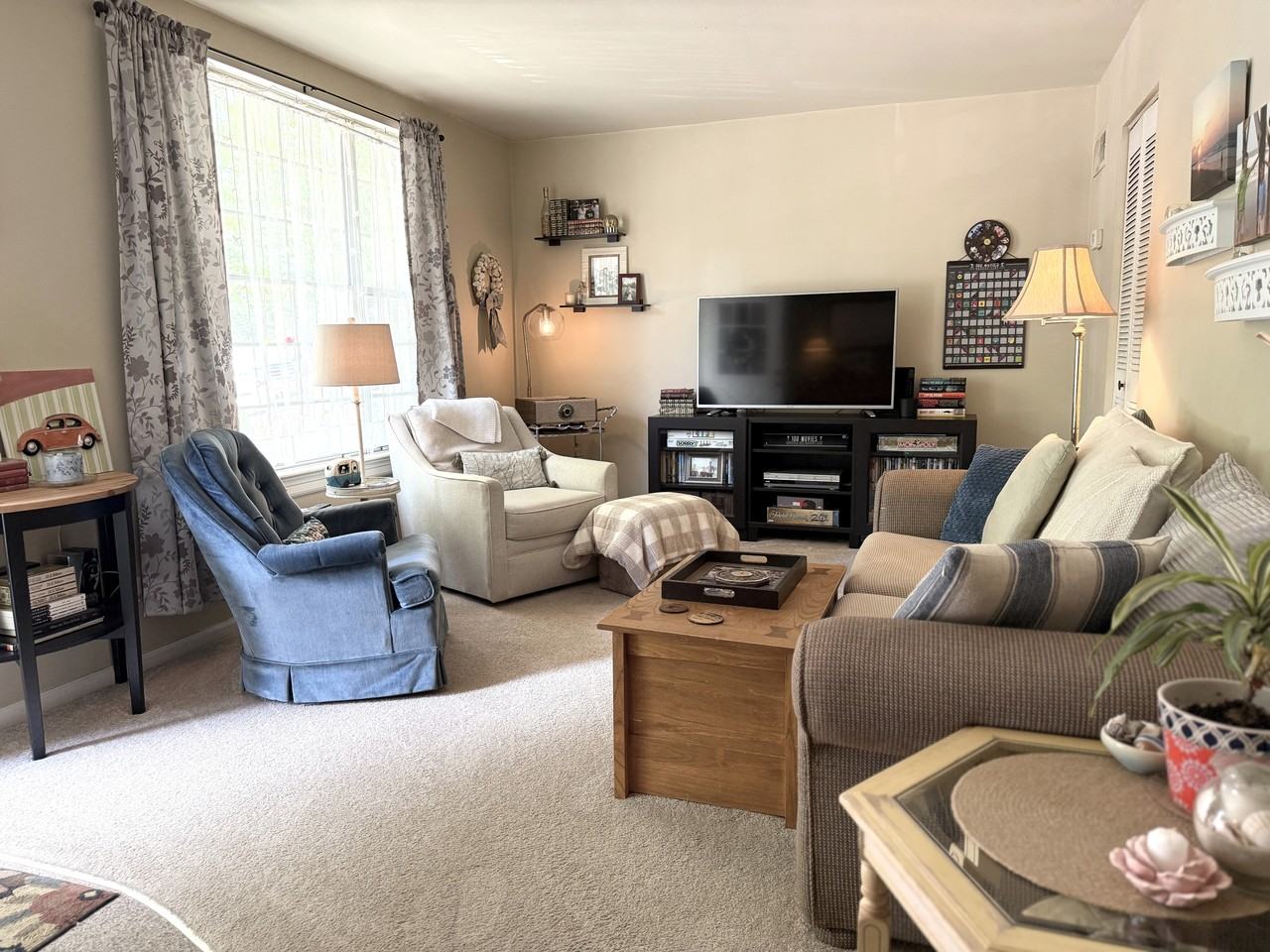 103 Doncaster Ln #1 - Photo 3 of 13