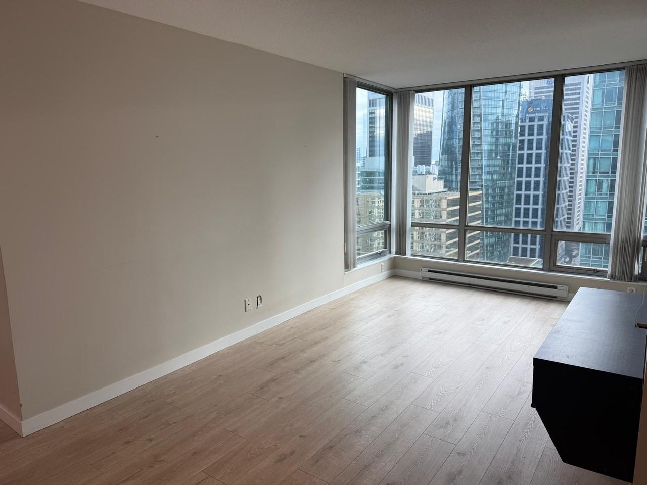 1288 W Georgia StreetResidences on Georgia #1 - Photo 2 of 11