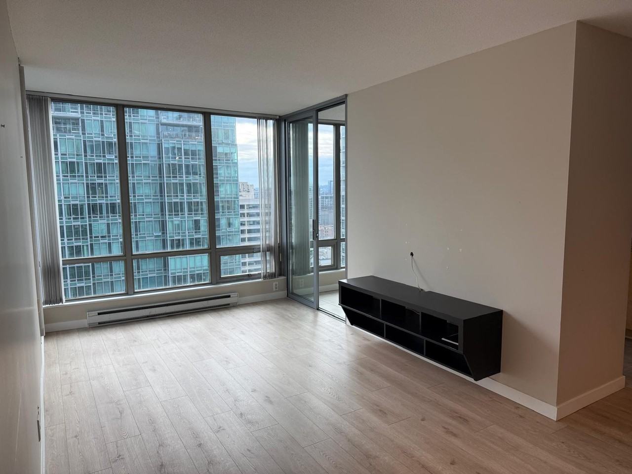 1288 W Georgia StreetResidences on Georgia #1 - Photo 3 of 11