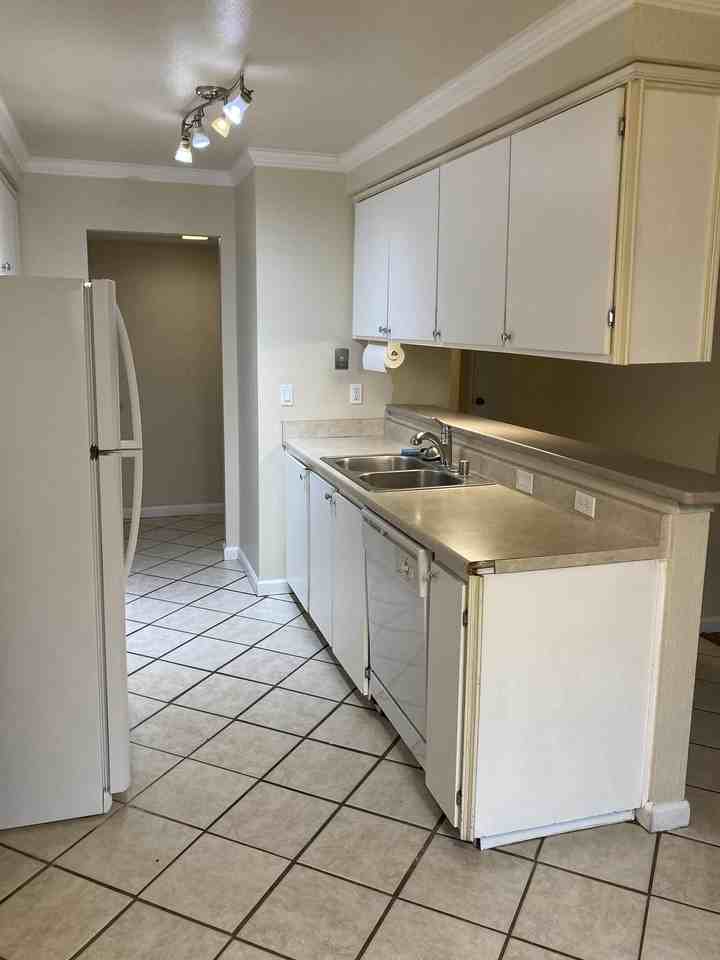 3619 Lyra St #1 - Photo 4 of 30