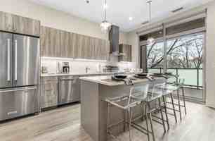 featured image of 435 Madison St