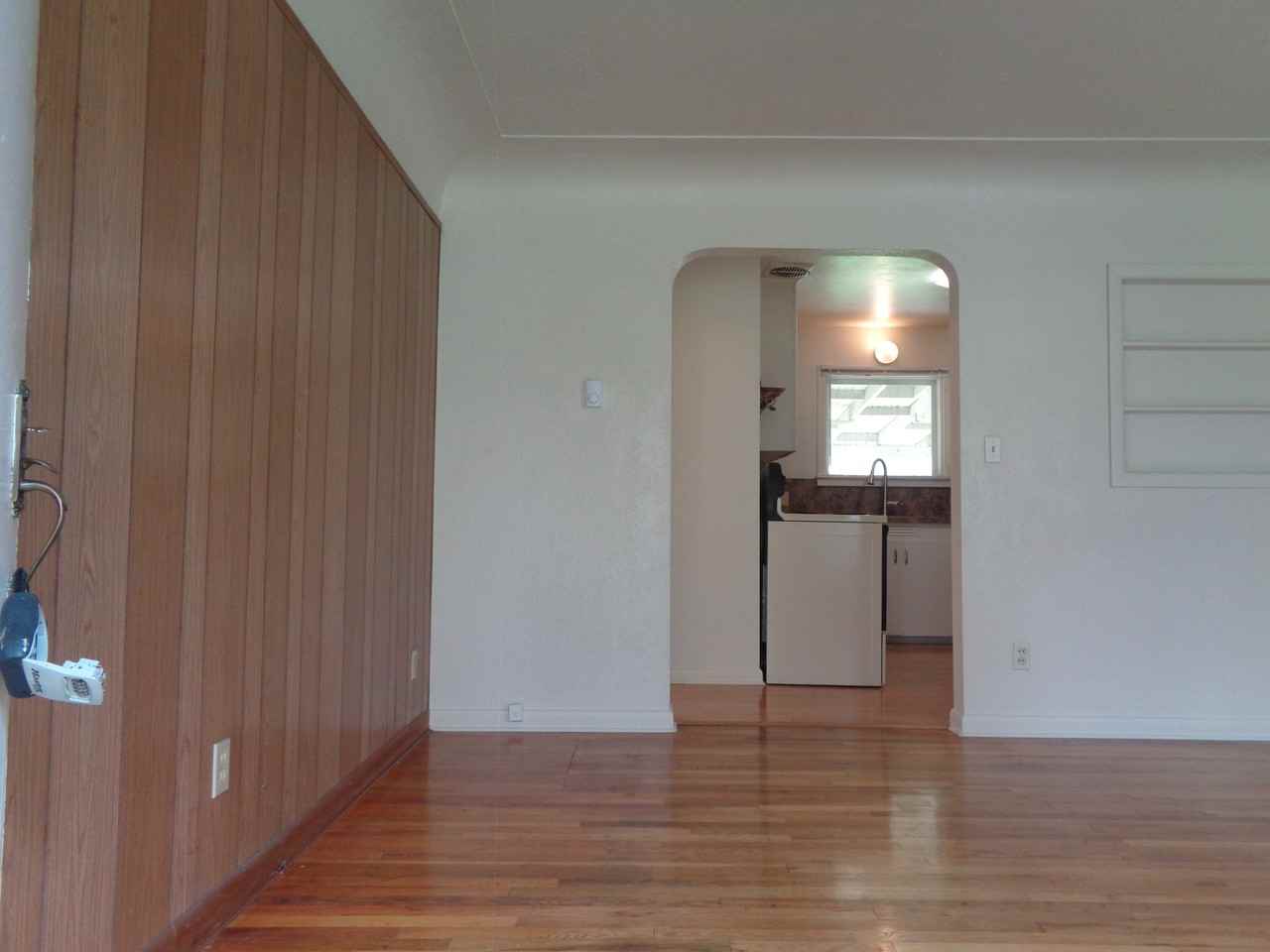 1945 23rd St Ne #1 - Photo 3 of 36