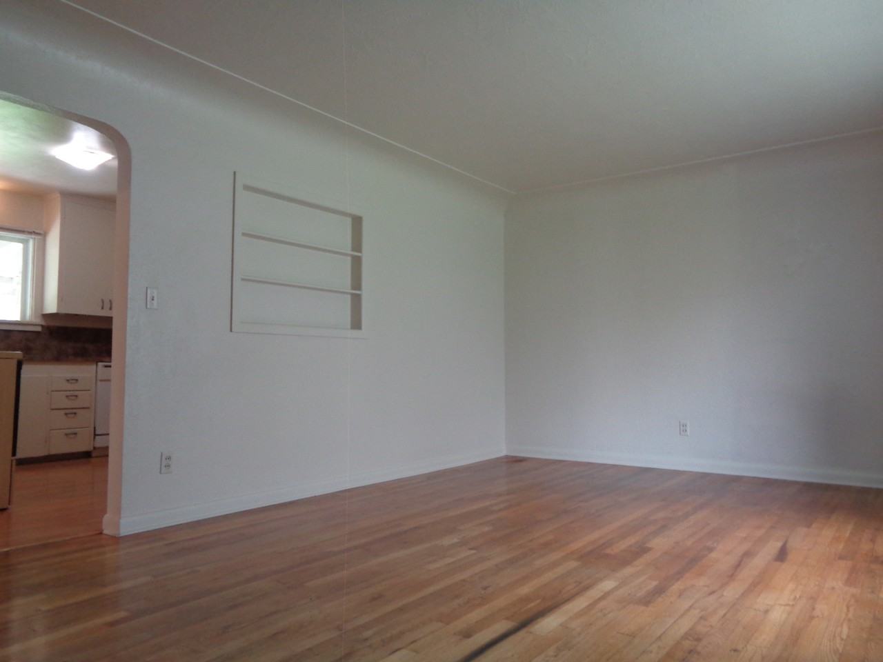 1945 23rd St Ne #1 - Photo 4 of 36