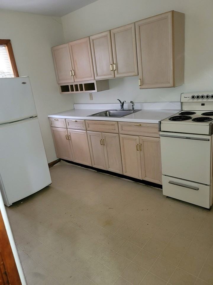 735 West William Street - Photo 4 of 6