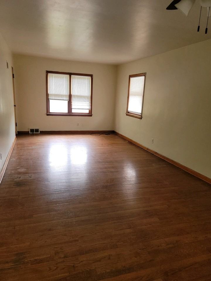 735 West William Street - Photo 5 of 6