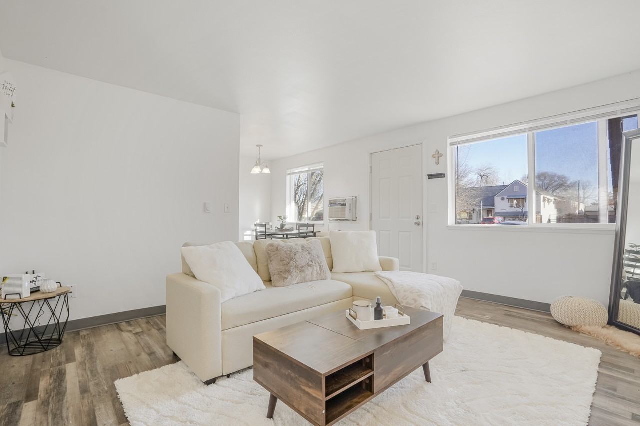 1250 Burton Avenue - Photo 4 of 15