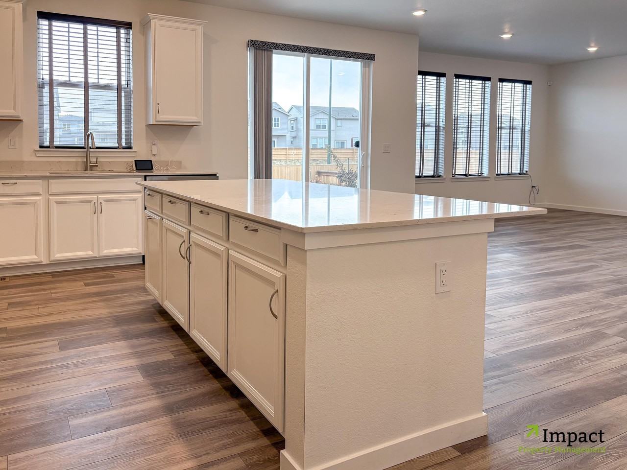 10228 Vaughn St #1 - Photo 7 of 37