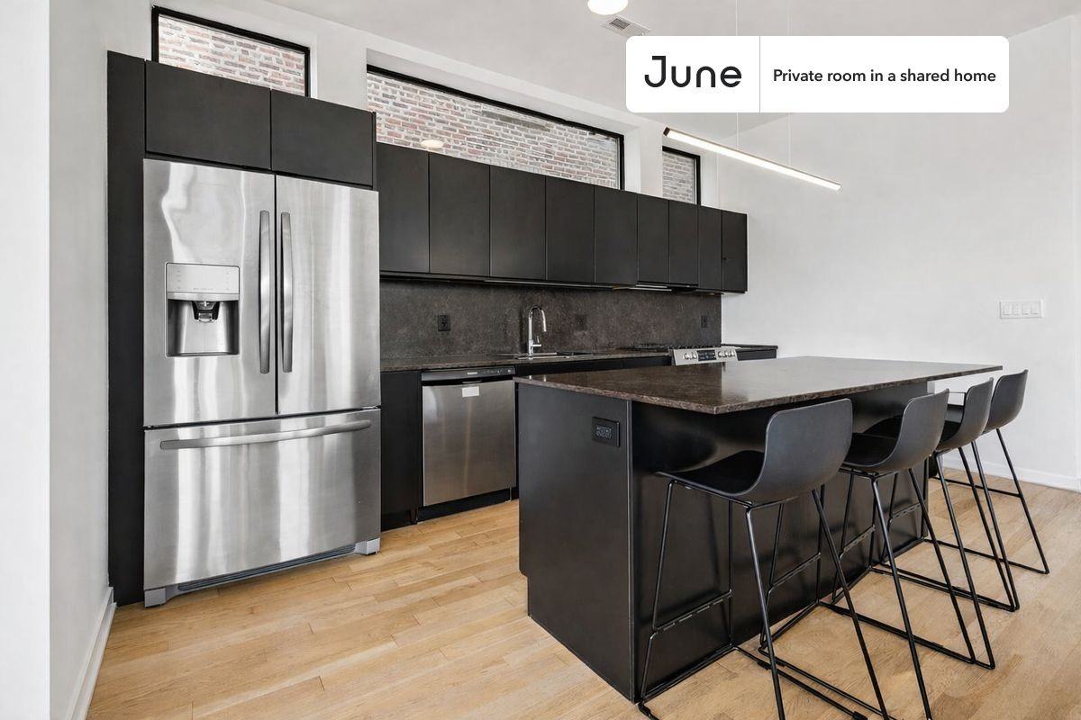 2122 S Hoyne Ave #A - Photo 5 of 10