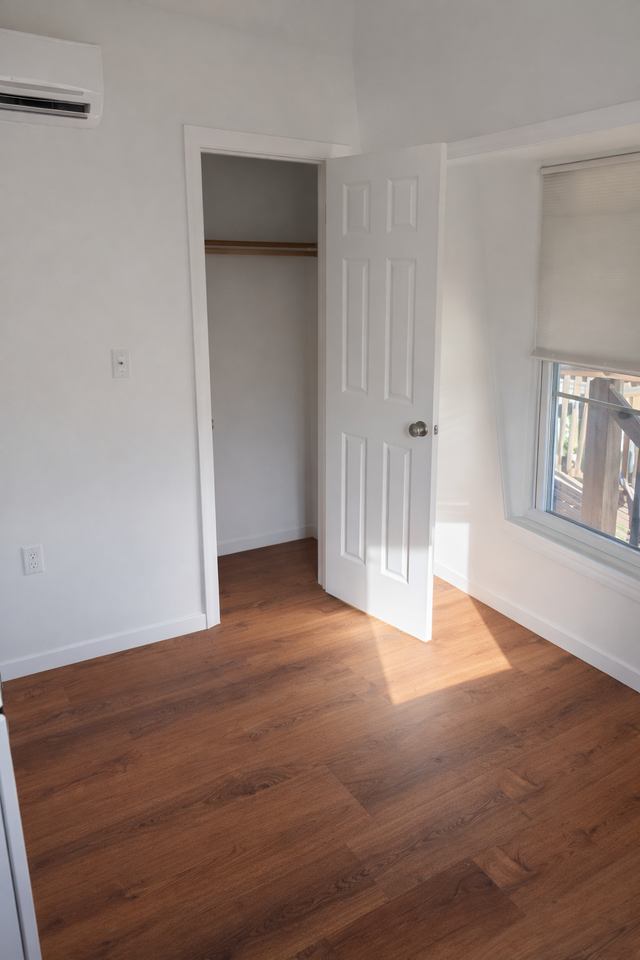 111 Millbury Street - Photo 4 of 23