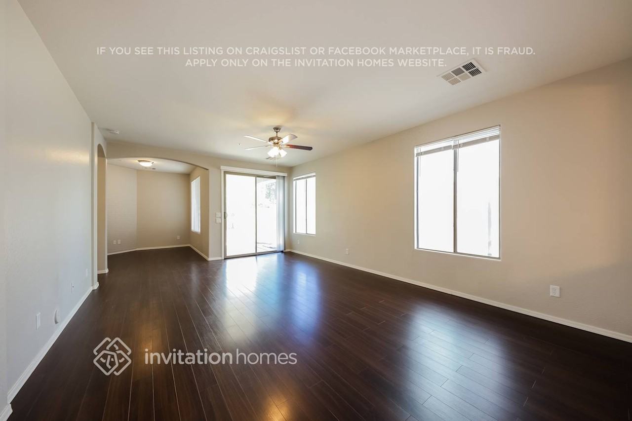 12737 W Pasaro Dr - Photo 3 of 16