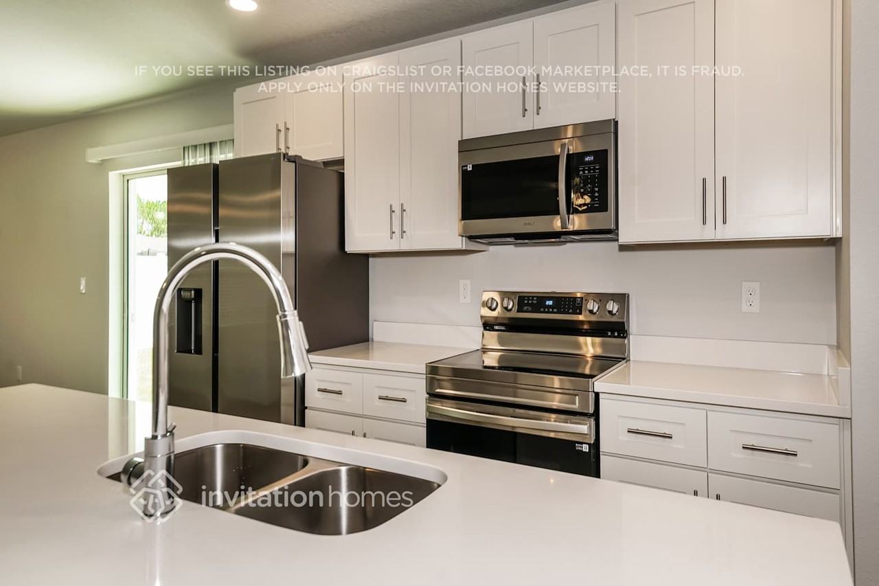 1 Royal Oak Dr - Photo 7 of 17